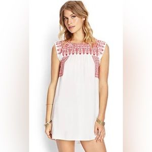 Forever 21  Women’s Juniors White Short Sleeve Shift Dress Size small